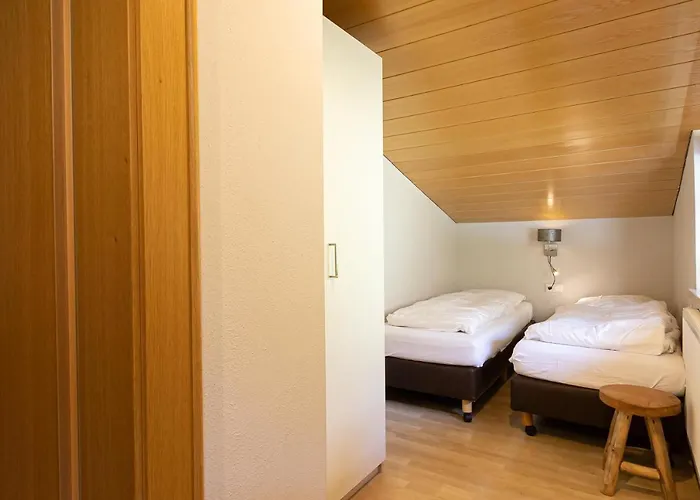 Haus Almkreek アパート *